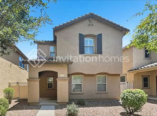 952 S Hawk Ln, Gilbert, AZ 85296