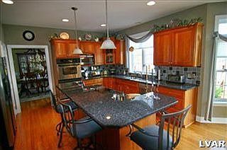 3rd image of 3160 Old Carriage Dr