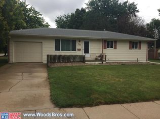 707 Joehnck Rd, Grand Island, NE 68801