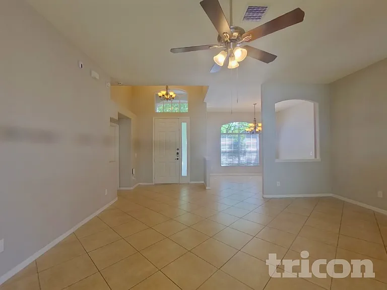 224 Taylor Bay Ln — Photo 3