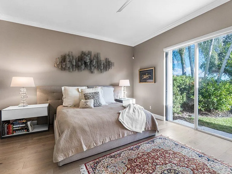 8222 Dominica Pl — Photo 21