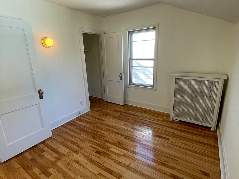 1367 Grand Ave — Photo 16