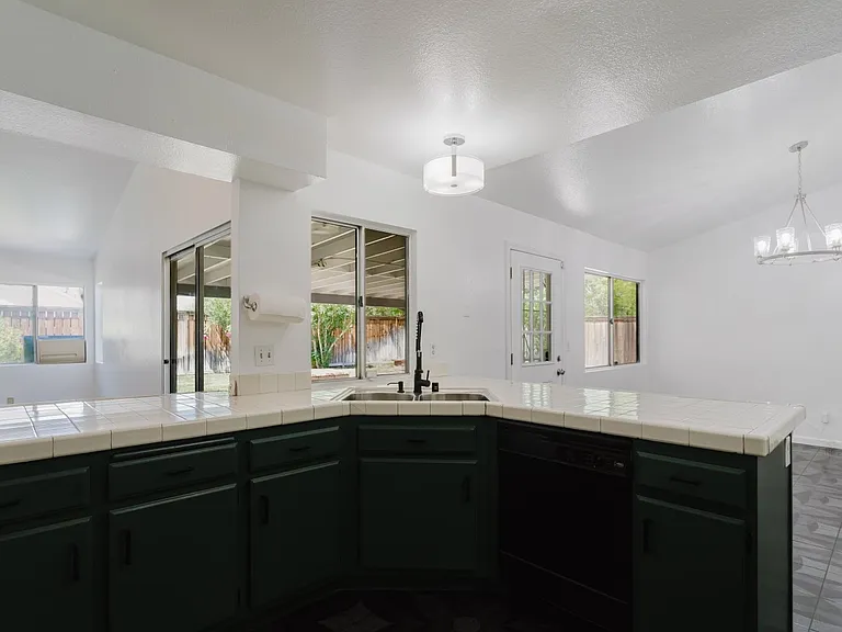 37347 Waterman Ave — Photo 11