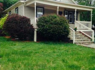 108 Metacomet Ave, Rumford, RI 02916