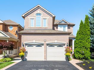 2 Melrose Gdns, Brampton, ON L7A1J7