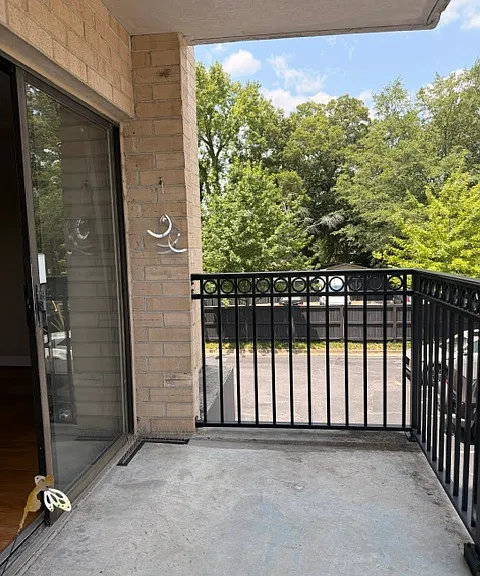 619 King St #201 — Photo 17