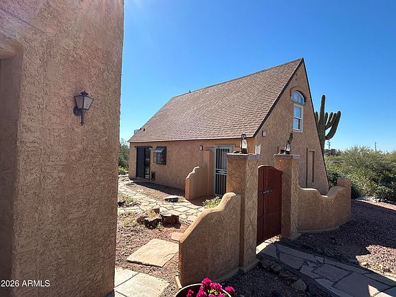 5th image of 1315 N ARROYA Road