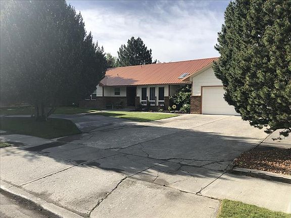 3rd image of 1730 E 25th St