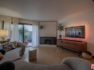 15511 Sherman Way APT 40, Los Angeles, CA 91406
