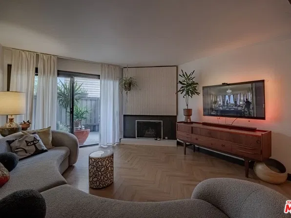 15511 Sherman Way APT 40, Los Angeles, CA 91406