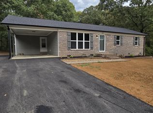 609 Parkburg Rd, Pinson, TN 38366