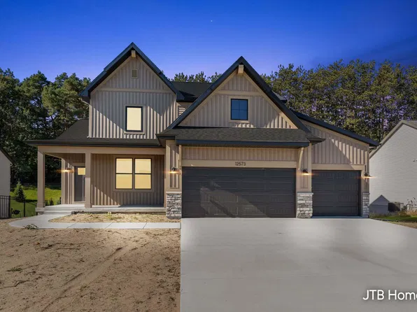 12573 Riverton Rd, Grand Haven, MI 49417