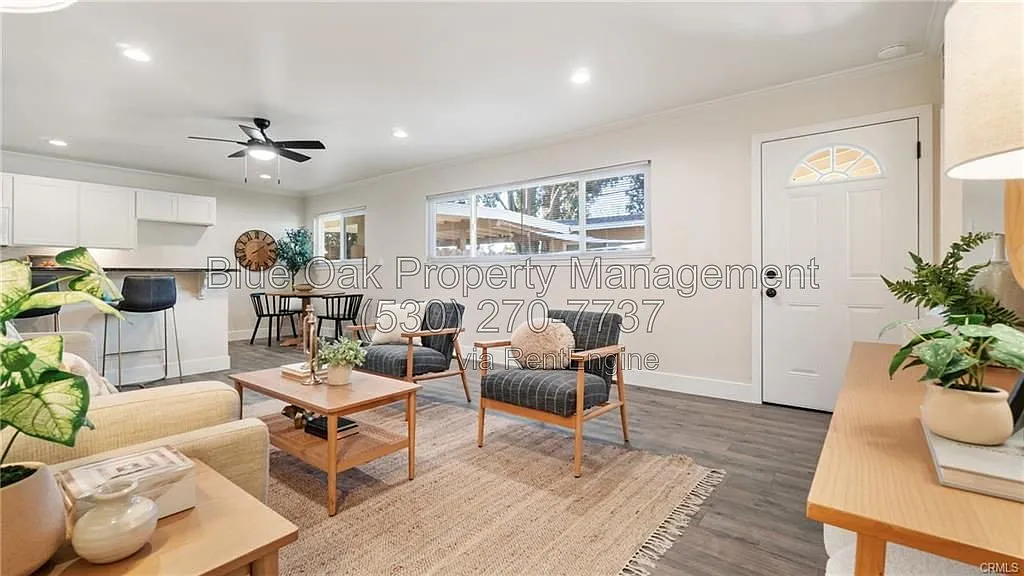 2 bed, 1.0 bath, 871 sqft, $1,575 — Photo 3