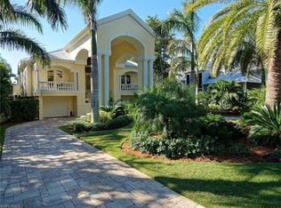 1310 Seaspray Ln, Sanibel, FL 33957