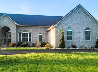 3446 W Coldwater Rd, Mount Morris, MI 48458