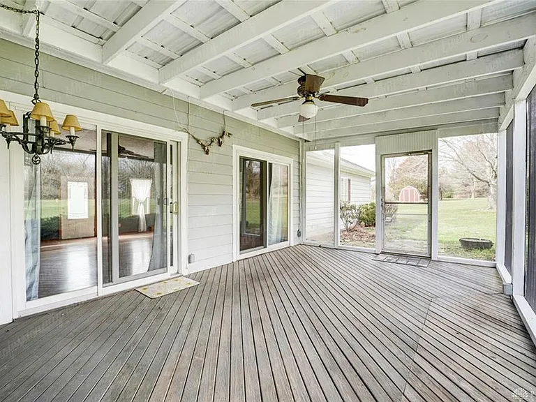 1970 Greenbriar Rd — Photo 31
