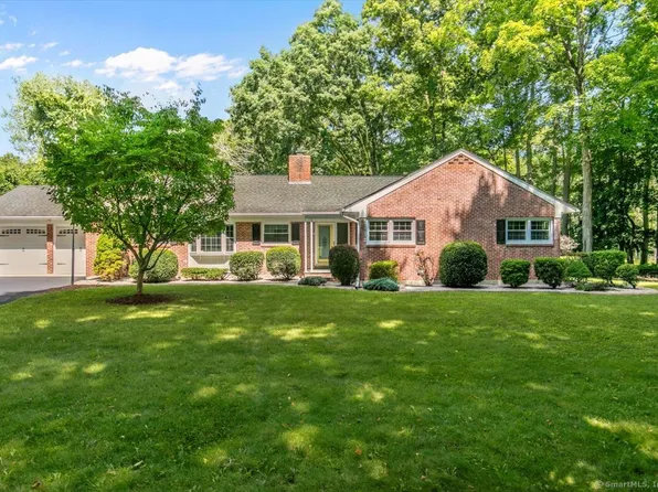 64 Mohegan Road, Norwich, CT 06360