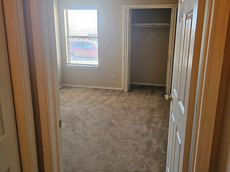 882 Garden Cir — Photo 14