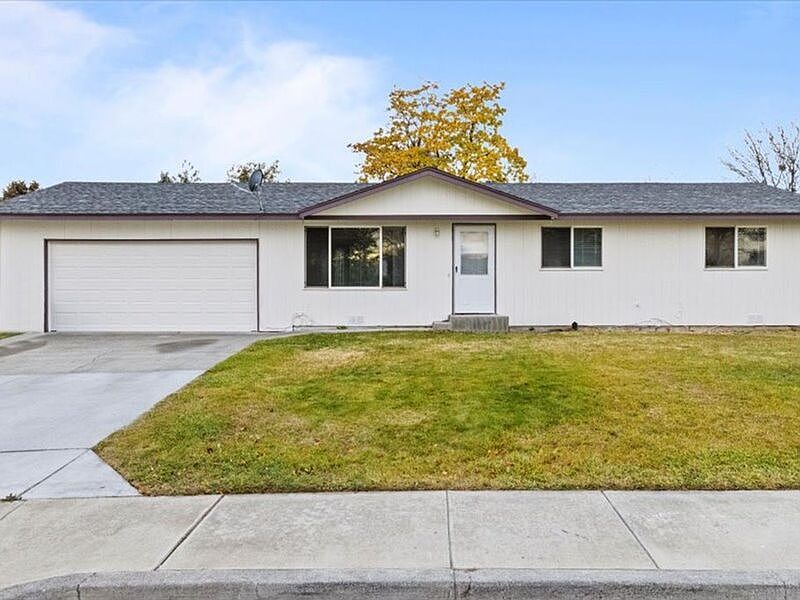 1st image of 4940 Chukar Dr