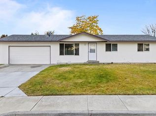 4940 Chukar Dr, West Richland, WA 99353