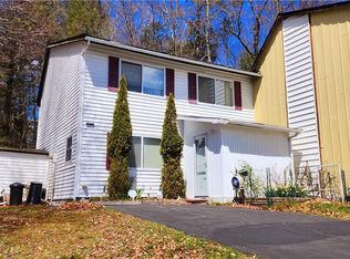 33 Robert Rd, Kiamesha Lake, NY 12751