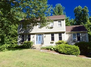 9 Sunset Dr, Sterling, MA 01564