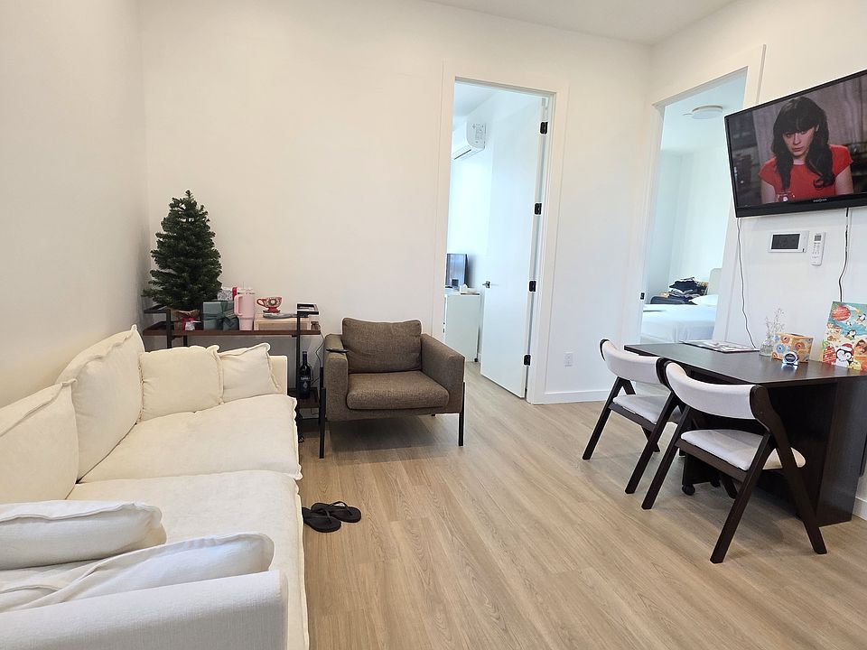 1st image of 313 Linden St #4F