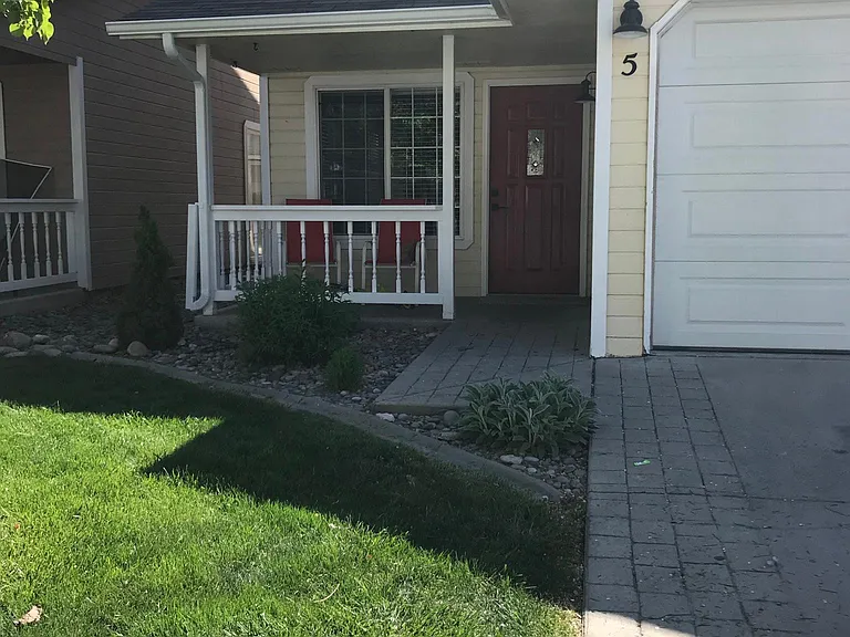 2945 Bunting Ave #5 — Photo 1