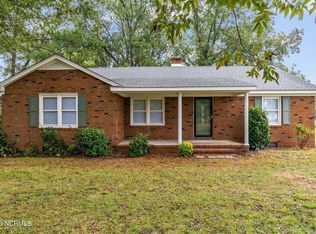 5746 Pauls Path Rd, La Grange, NC 28551