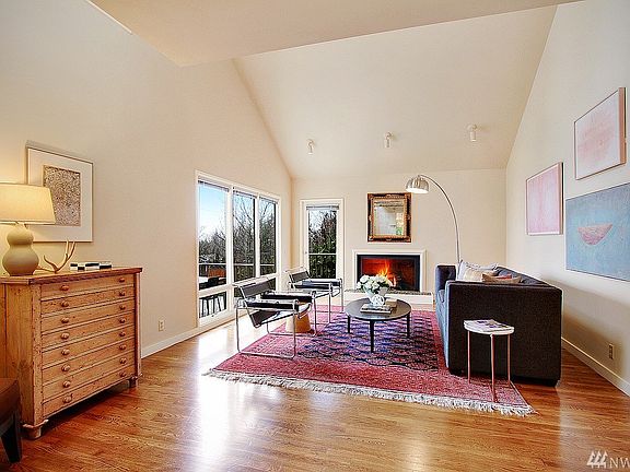 5th image of 8431 SE 46th St