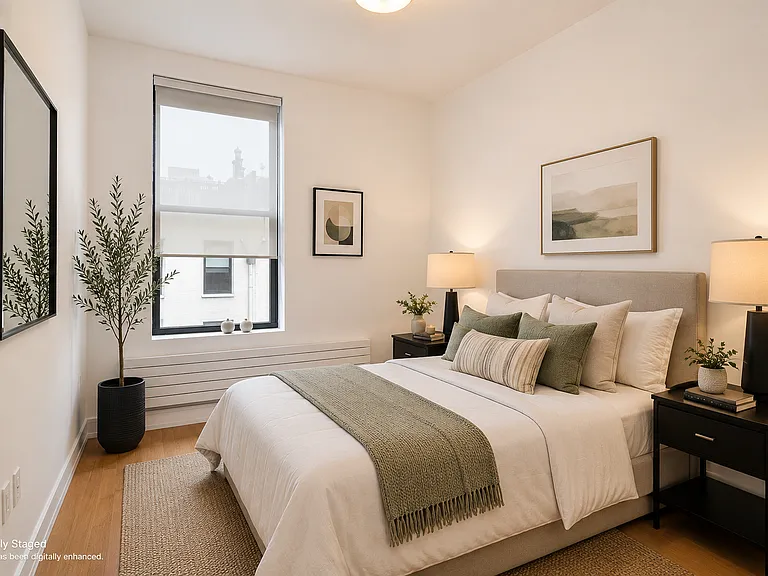 233 E 17th St #Penthouse 3 — Photo 7