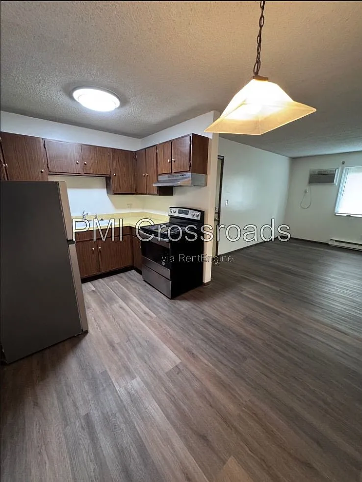 2 bed, 1.0 bath, 600 sqft, $1,180 — Photo 4