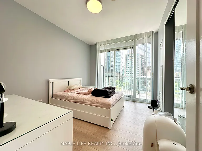825 Church St #702 — Photo 16