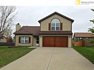1500 Birch Dr, Greenwood, MO 64034