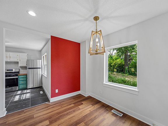 5th image of 1009 27th St