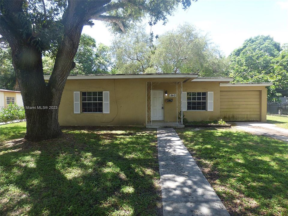 1st image of 840 NE 141st St