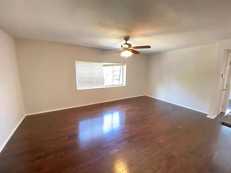 E 15th Ave 325 TPP — Photo 55