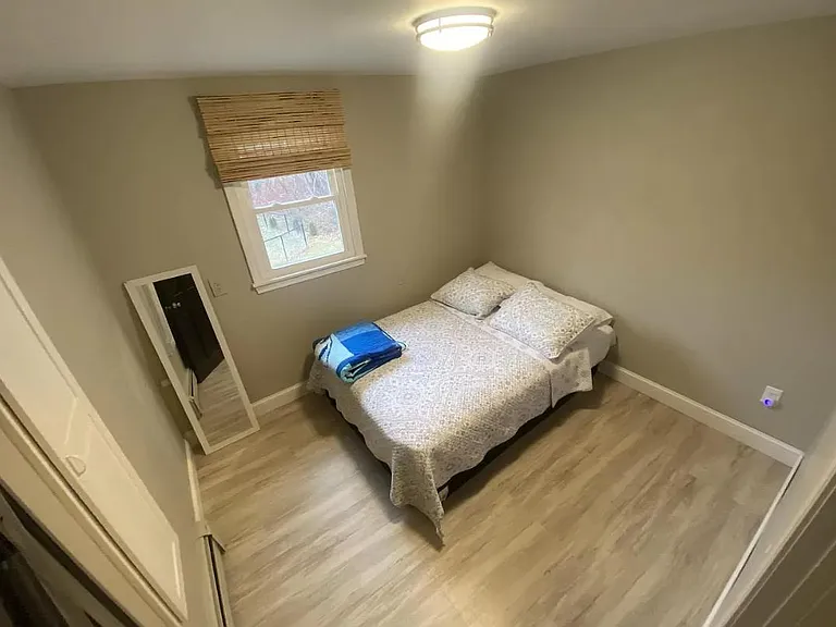 144 Bancroft St — Photo 9