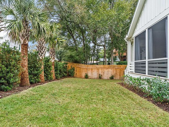 5th image of 452 Morrison St