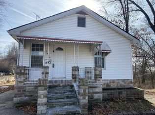 2820 Glendale Ave, Saint Louis, MO 63136