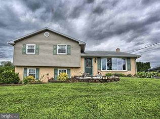 12 Hillcrest Rd, Enola, PA 17025