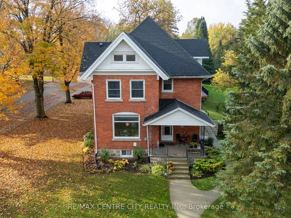 38 Market St, Arran Elderslie, ON N0H 2N0