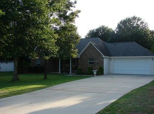 10859 Amar Dr, Conroe, TX 77303
