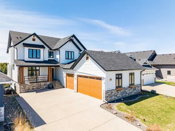464 E Muirfield Cres, Wheatland County, AB T0J 1Y1
