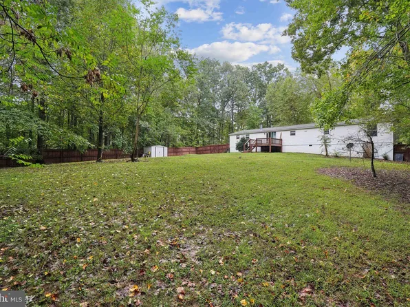 629 Deerfield Rd, Louisa, VA 23093