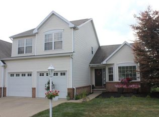 2818 Princeton Cir, Akron, OH 44312