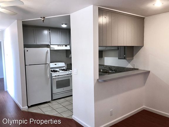4th image of 3751 Jasmine Ave APT 304