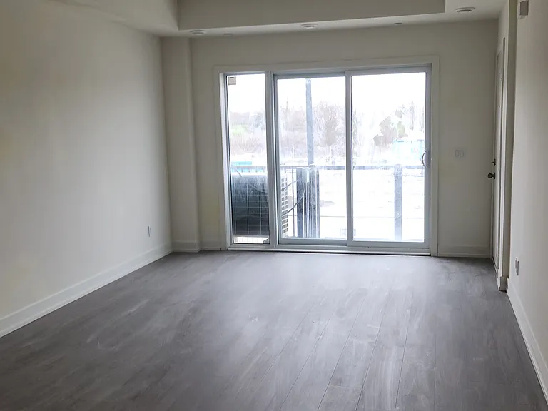 16 Melbourne Ave #204A — Photo 12