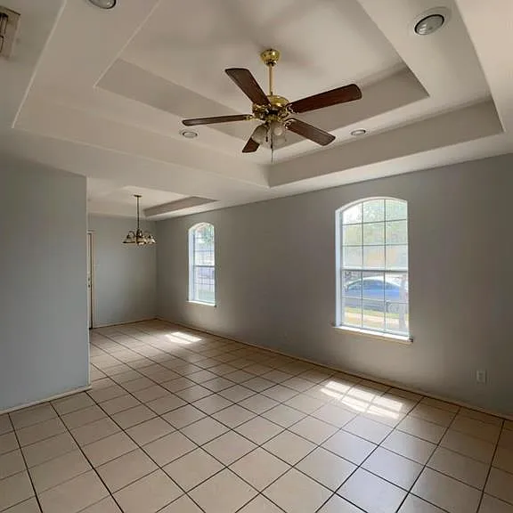 1107 S Palm Dr #4 — Photo 4