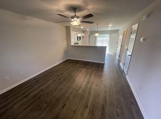 1005 Peony Ln, Youngsville, NC 27596